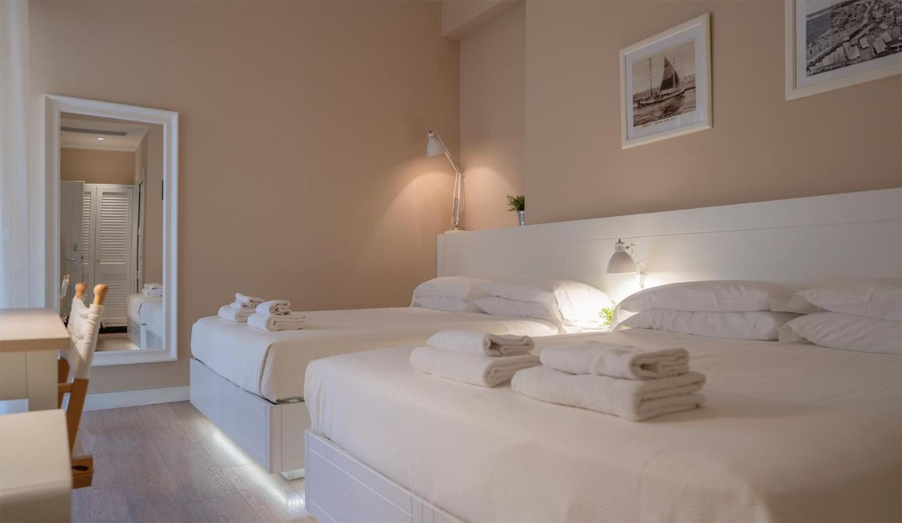 Hotel Bristol Cattolica Exterior photo